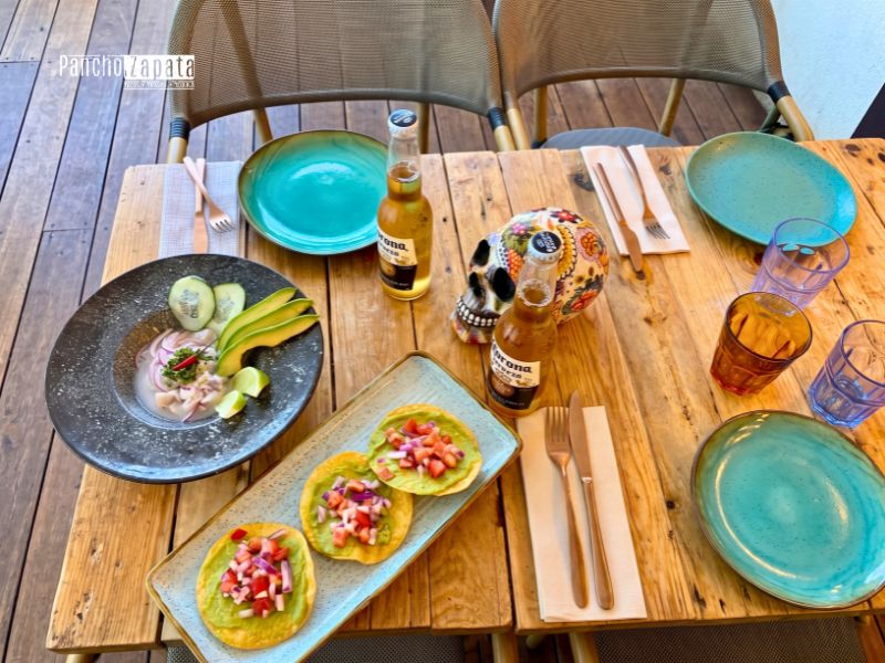 Selección de platos mexicanos de temporada en el restaurante De Pancho a Zapata